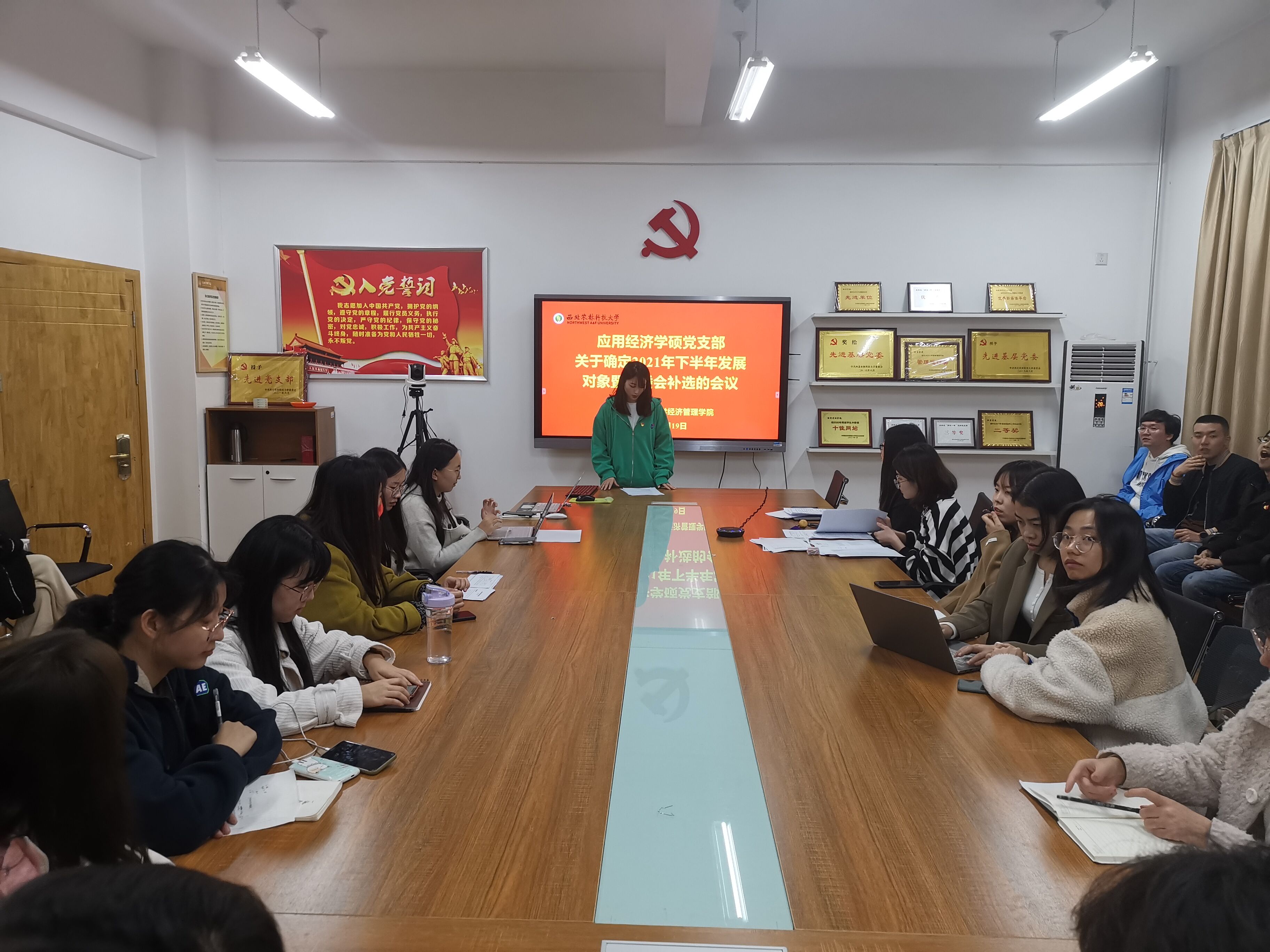 646485a4a87141439ea4ad7df5ac2e0e.jpg 646485a4a87141439ea4ad7df5ac2e0e.jpg