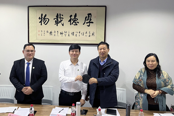 f24ae1732ee6477b9850c9e97422186c.jpg 4.jpg