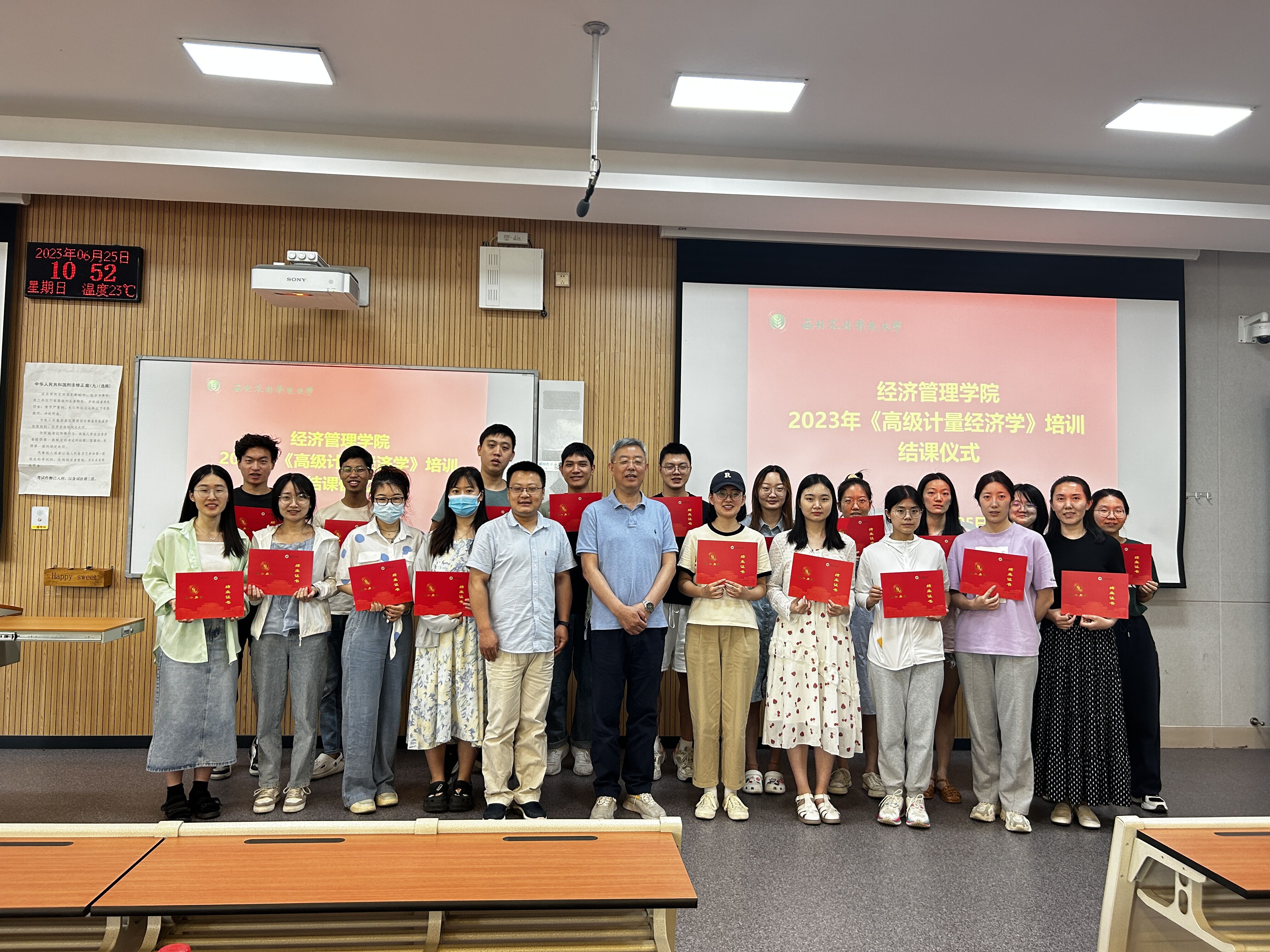 7fdbdd4cec2c45d1ab0858d571819d93.jpg 7fdbdd4cec2c45d1ab0858d571819d93.jpg